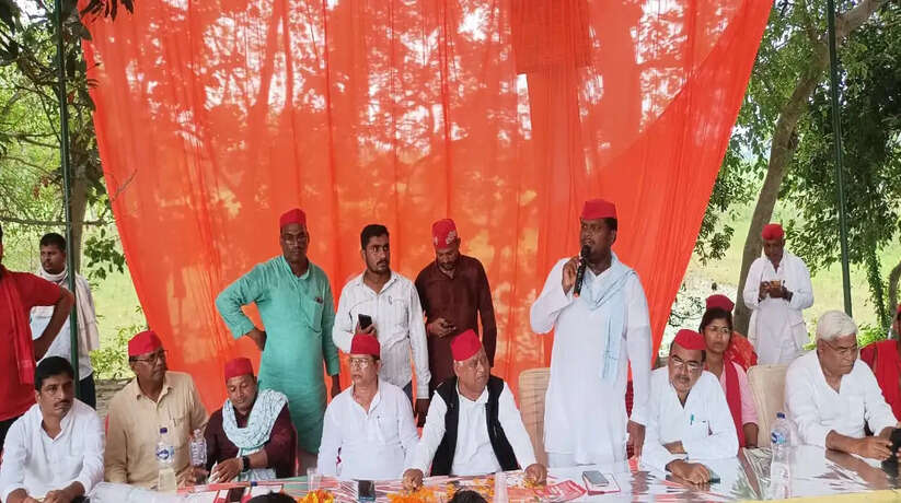 भाजपा सरकार में महंगाई भ्रष्टाचार चरम पर, कानून व्यवस्था ध्वस्त : पारसनाथ यादव