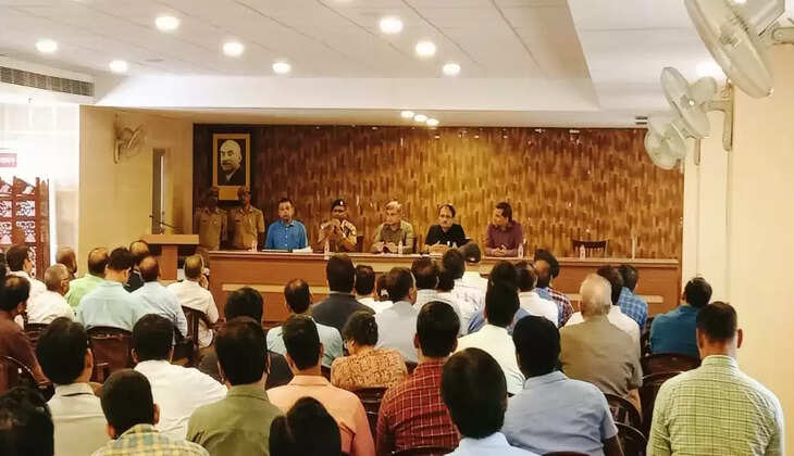 बिना &lsquo;फायर एनओसी&rsquo; के भर्ती नहीं होंगे नये मरीज,&nbsp;फायर एनओसी बनवाने में आ रही दिक्कतों का होगा समाधान