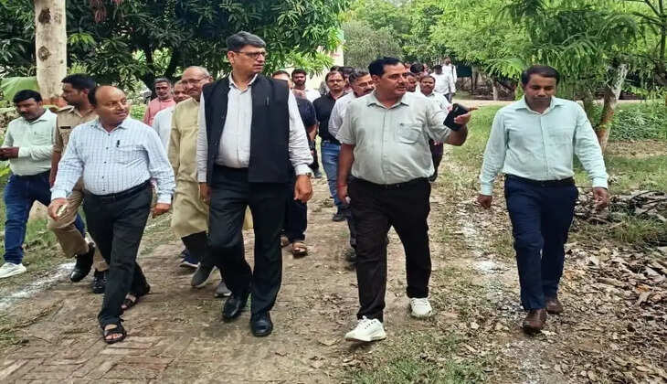 किसानों को आत्मनिर्भर बनने का संदेश, कृषि विज्ञान केंद्र में वन महोत्सव का आयोजन