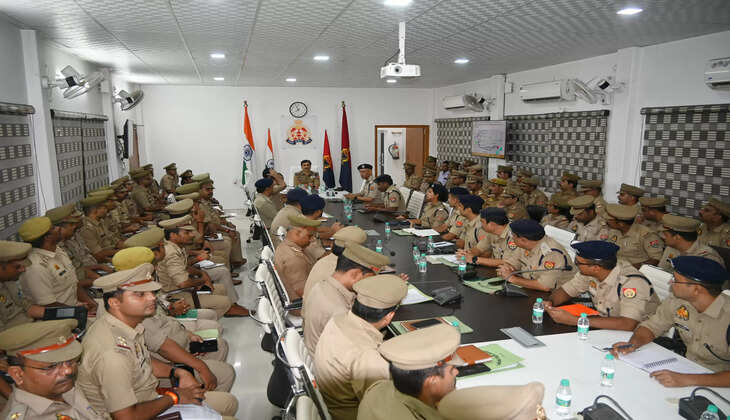 अब बनारसवालों को मिलेगा जाम से निजात, पुलिस कमिश्नर ने दिये आवश्यक दिशा-निर्देश...