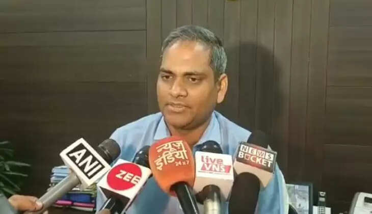 Kashi vishwanath: विश्वनाथ धाम गर्भगृह वायरल वीडियो पर बोले मुख्य कार्यपालक अधिकारी, जांच के बाद होगी कार्रवाई&nbsp;