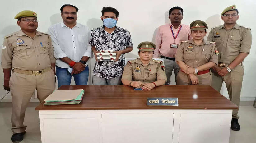 Varanasi News: वाराणसी में 3 करोड़ 55 लाख का धोखाधड़ी के मामले में अपने खाते में 55 लाख प्राप्त करने वाला शातिर गिरफ्तार