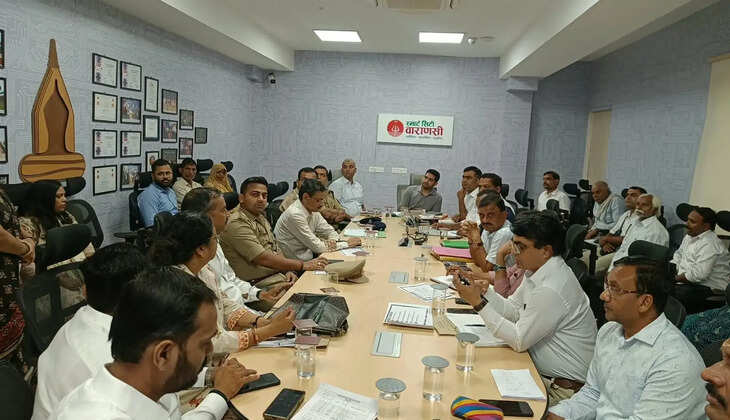 वाराणसी के 26 वेंडिंग जोन में बसाए जाएंगे 905 पटरी व्यवसायी, 10 दिन में मिलेंगे प्रमाण पत्र और आईकार्ड