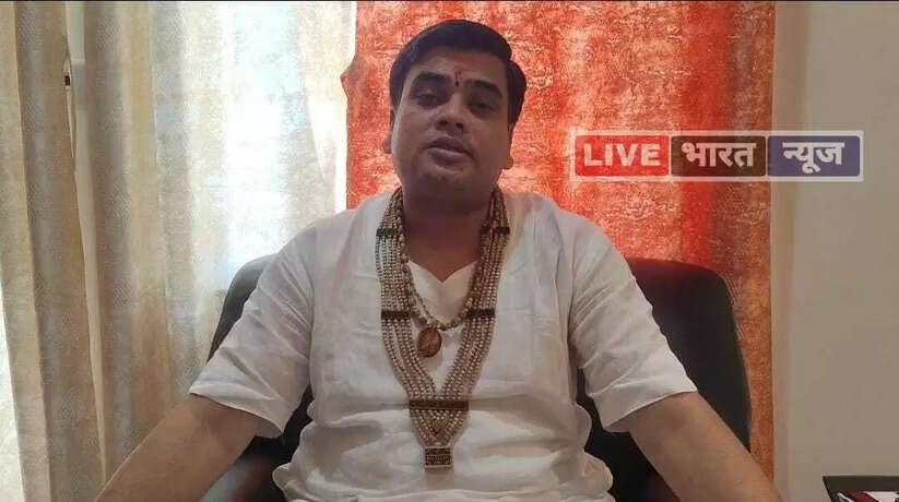 वाराणसी में ज्ञानवापी मामले पर शान्तनु महाराज ने कहा- यह देश हिंदुओं का है और हिन्दू मान्यताओं के अनुसार चलेगा