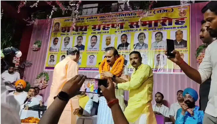सैयदराजा व्यापार मंडल का शपथ ग्रहण समारोह संपन्न, विधायक सुशील सिंह बोले- व्यापारियों की सुरक्षा मेरी जिम्मेदारी