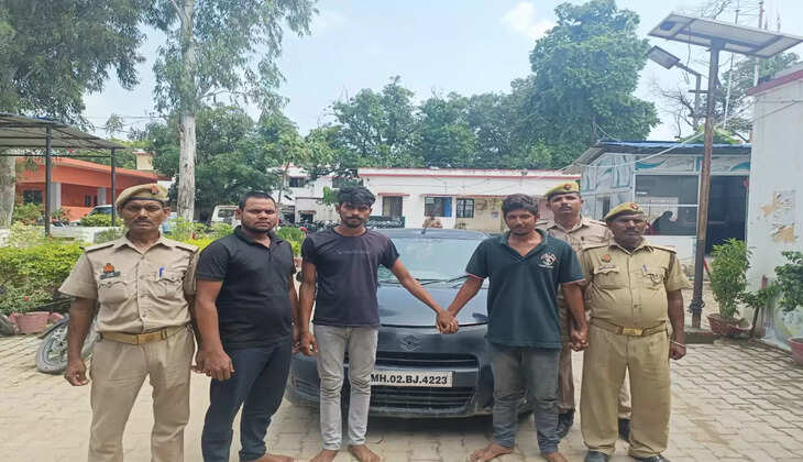 Chandauli News: लग्जरी कार में छुपाकर बिहार प्रांत ले जाई जा रही भारी मात्रा में अवैध अंग्रेजी शराब बरामद,&nbsp;लीडर सहित तीन अन्तर्राज्यीय शातिर शराब तस्कर गिरफ्तार