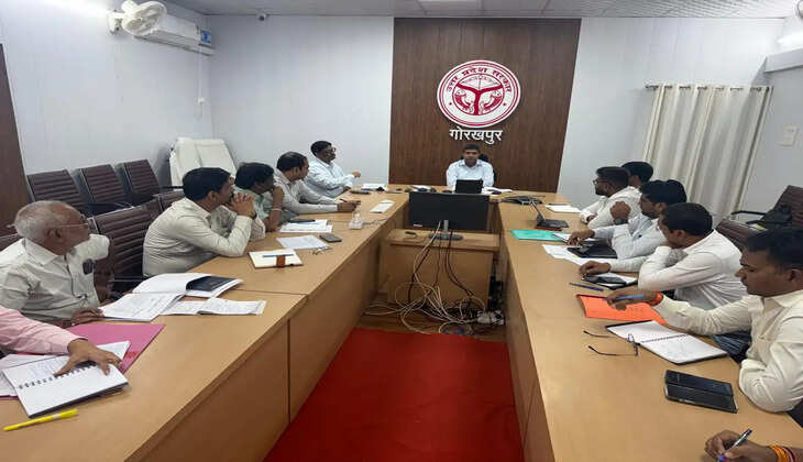 18 वर्ष की उम्र पूरी करने वाले हर युवा का मतदाता सूची में जुड़े नाम: डीएम