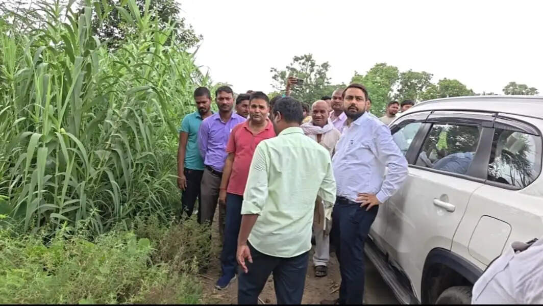 नरौली में मनरेगा कार्यों की दोबारा जांच, शिकायत पर घंटों चली पैमाइश