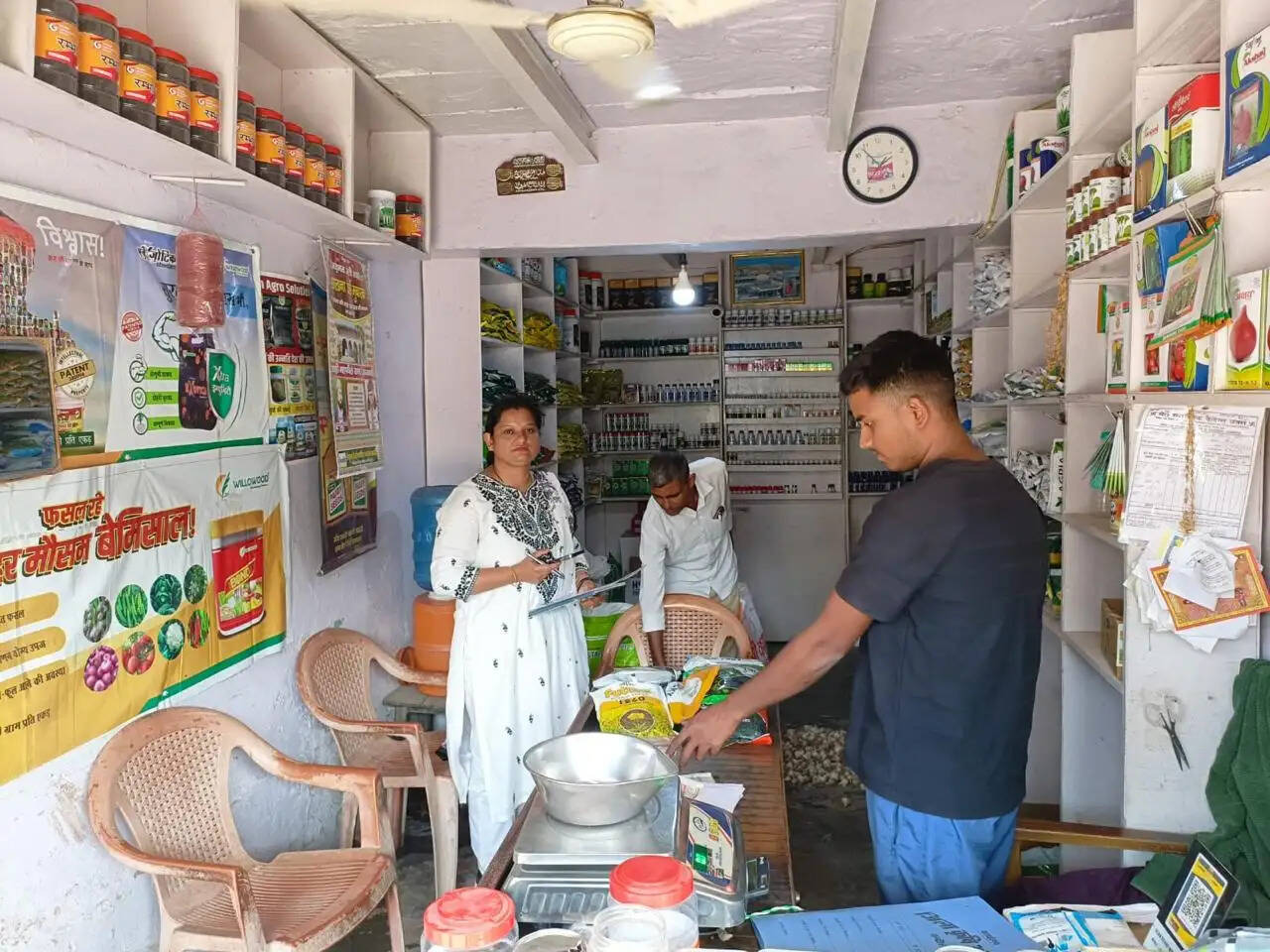 Chandauli News Today, Chandauli Seed Shop Raid, Agriculture Department Chandauli, Seed Quality Inspection UP, Rabi Crop Season 2026, Certified Seeds for Farmers, Chandauli Agriculture News, Seed Sample Testing, Seed Shop Notice, Wheat Seed Inspection, Mustard Seed Quality, Fertilizer Stock Chandauli, Urea DAP NPK Stock, Uttar Pradesh Agriculture News