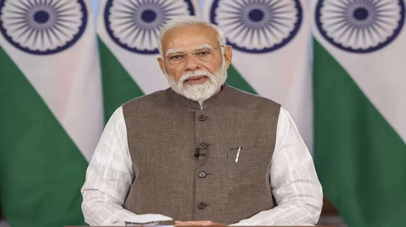 प्रधानमंत्री नरेंद्र मोदी आज रात 8:30 बजे देश को संबोधित करेंगे। महिला आरक्षण बिल के संसद में गिरने और कांग्रेस के तीखे हमलों के बीच पीएम मोदी का यह संबोधन काफी अहम माना जा रहा है।