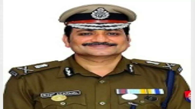 Varanasi News: वाराणसी पुलिस कमिश्नर का हुआ ट्रांसफर एडीजी एटीएस रहे मोहित अग्रवाल बने वाराणसी के नए सीपी