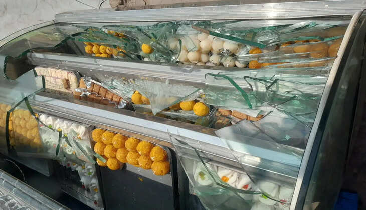 सहजनवां में दुकान में तोड़फोड़ और मारपीट का आरोप, छह लोगों के खिलाफ थाने में दी तहरीर