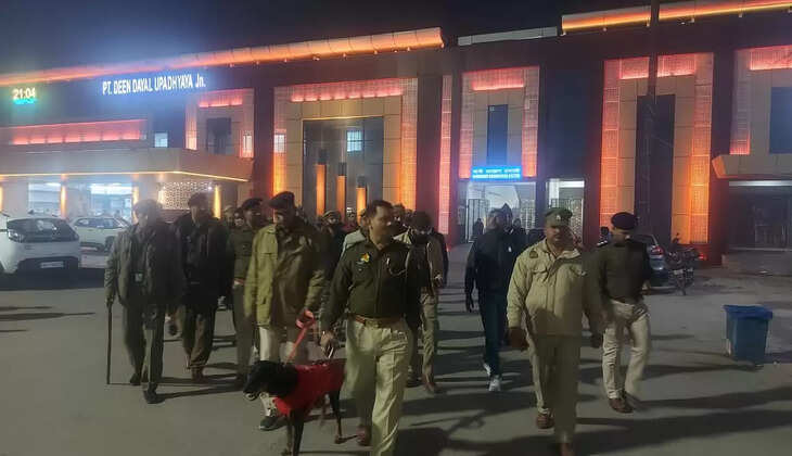 Chandauli News:&nbsp;गणतंत्र दिवस को लेकर डीडीयू जंक्शन में कड़ी सुरक्षा-व्यवस्था, चप्पे-चप्पे की ली जा रही है तलाशी