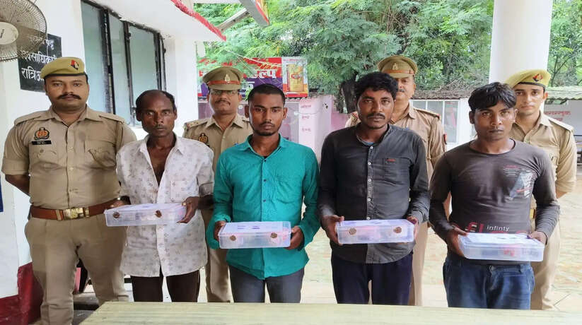 Ayodhya News: चोरी की घटना का पुलिस ने किया खुलासा, चार आरोपी गिरफ्तार