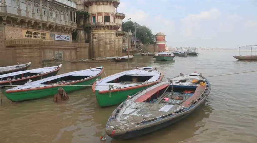 Varanasi News: वाराणसी में गंगा स्थिर, 65 मीटर से ऊपर जलस्तर