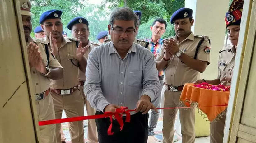 चंदौली में रेलवे सुरक्षा बल के स्थापना दिवस के अवसर पर आरपीएफ ने किया रक्तदान