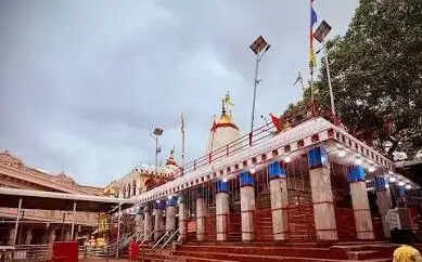 विंध्यवासिनी मंदिर की सुरक्षा पर सवाल, परिसर में मिले निजी CCTV कैमरे, प्रशासन ने हटवाए