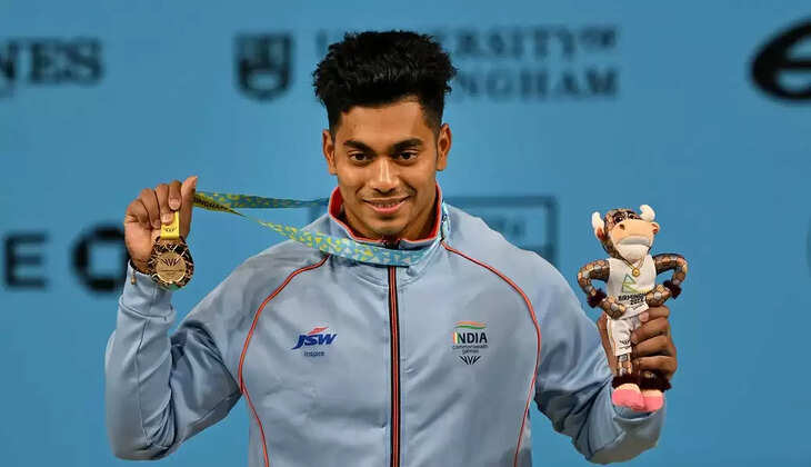 अचिंता शेउली ने भारत को भारोत्तोलन में तीसरा स्वर्ण दिलाया&nbsp;राष्ट्रपति और प्रधानमंत्री ने जीत पर दी बधाई... 