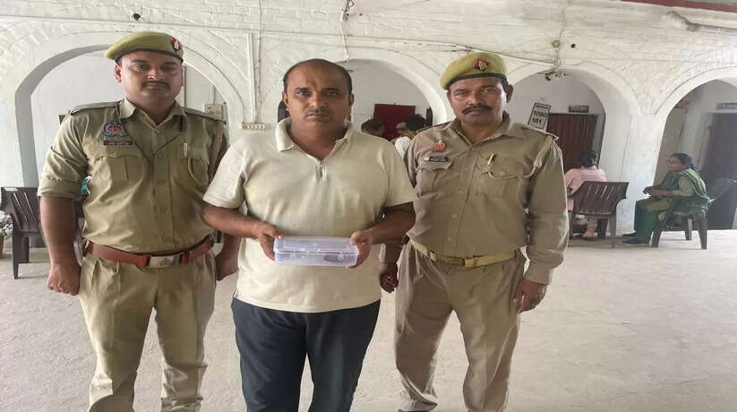 चंदौली पुलिस को मिली बड़ी सफलता, हत्या के वांछित अभियुक्त को पिस्टल व कारतूस संग किया गिरफ्तार