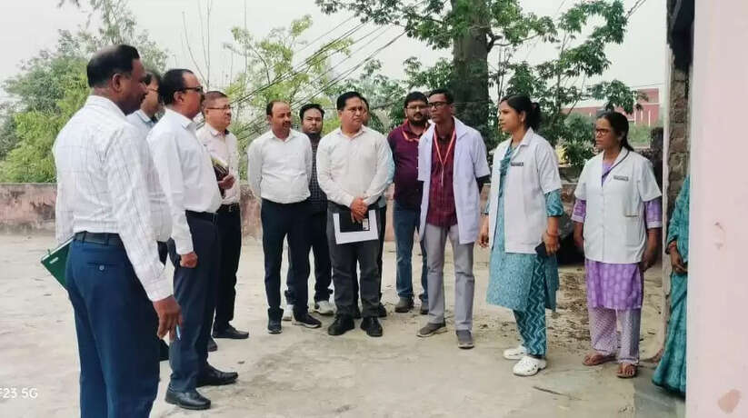 गोरखपुर में सीएमओ ने मुख्यमंत्री आरोग्य मेले का किया निरीक्षण