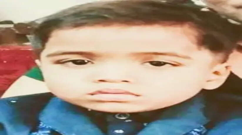 Chanduali News: घर के सामने खेल रहा बच्चा चार दिन से है गायब, पत्नी ने पति पर गायब करने का लागया आरोप