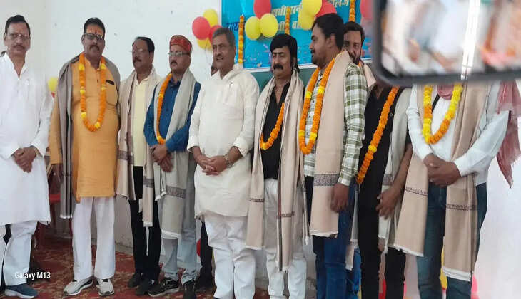देश के नवनिर्माण में गुरुजनों का योगदान और सहयोग अतुलनीय: धर्मेंद्र सिंह