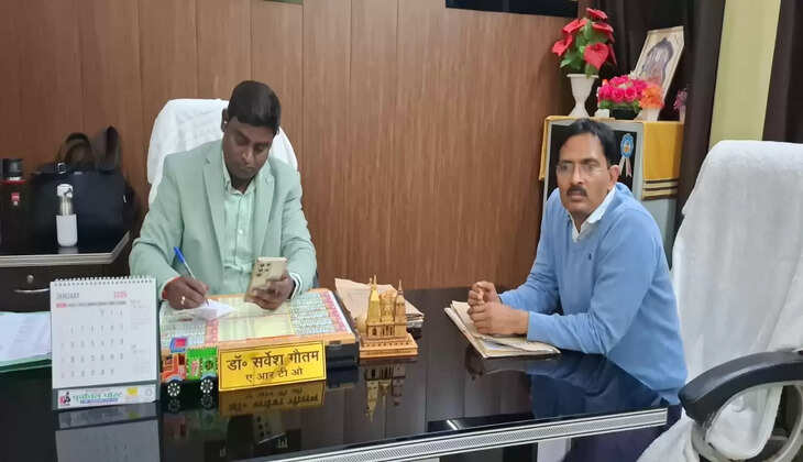 चंदौली में सड़क सुरक्षा को लेकर चलाया जा रहा जागरूकता अभियान