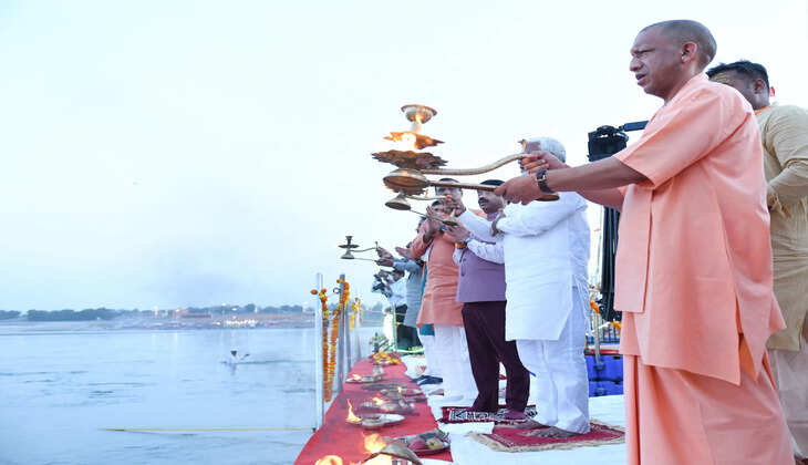 प्रयागराज में विकास की नई गाथा! सीएम योगी बोले- मां गंगा की धारा की तरह निरंतर बढ़ रही विकास यात्रा