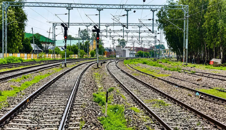 नई रेल लाइन से कम होगा ट्रैफिक दबाव, ट्रेनों की बढ़ेगी गति