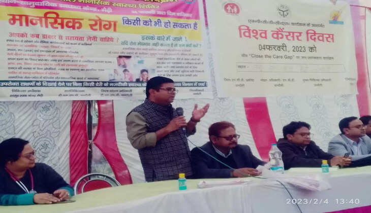 चंदौली में समुदायिक स्वास्थ्य केंद्र पर स्वास्थ्य शिविर का किया गया आयोजन