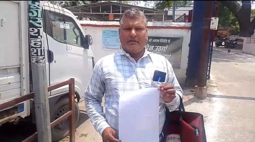 Chandauli News: सैयदराजा थाना क्षेत्र से बाइक चोरी, घर के बाहर खड़ी सुपर स्प्लेंडर ले उड़े चोर