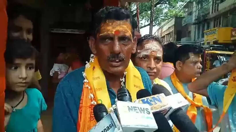 वाराणसी में नागपंचमी पर चौरसिया समाज द्वारा निकाली गईशोभायात्रा