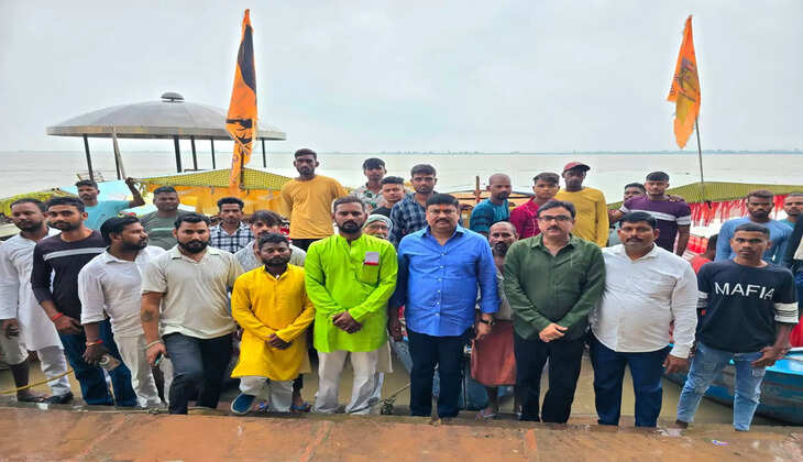 अयोध्या प्रशासन तुरंत गुप्तारघाट में नाव चलाने की अनुमति दे:----- पवन पांडे&nbsp;
