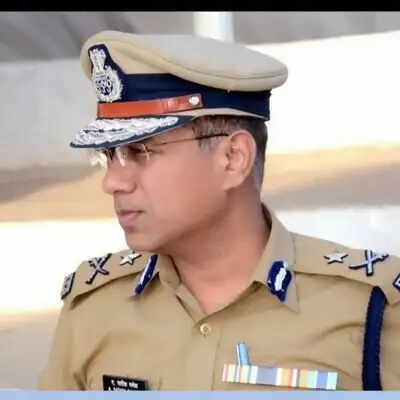 9 inspectors transferred in Varanasi