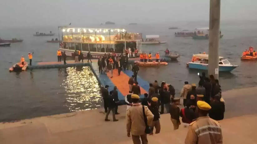 Varanasi News: टेंट सिटी का निरीक्षण कर CM Yogi Adityanath पहुंचे श्रीकाशी विश्वनाथ धाम