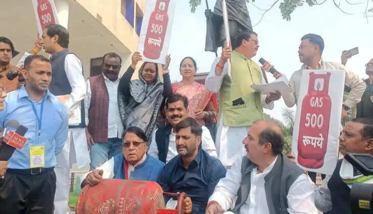 MLA from Jabalpur West Tarun Bhanot:&nbsp;गरीबों को 500 रुपए में मिलेगा सिलेंडर, कांग्रेस विधायक ने किया बड़ा ऐलान