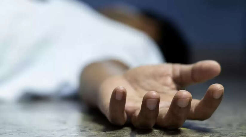 Mirzapur news: खेल-खेल में हुआ खूनी खेल! बच्चे ने मारी ईंट तो पड़ोसी ने काटा गला,जमीन में दफन मिला बच्चे का शव