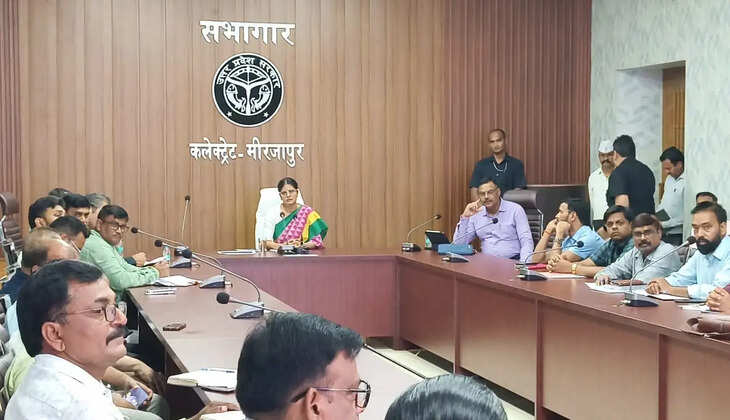 मिर्जापुर में टीबी के खिलाफ बड़ा अभियान, गांव-गांव लगेंगे कैंप; अनुप्रिया पटेल ने दिए सख्त निर्देश