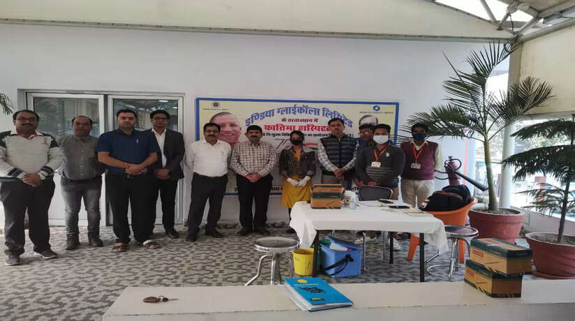 गोरखपुर मे सीएचसी के सहयोग से आईजीएल में लगा कोविड वैक्सीनेशन कैंप