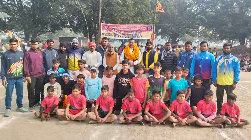 सरदार सेना ने आयोजित किया भव्य हैण्ड्रम बाल क्रिकेट एवं खो-खो प्रतियोगिता