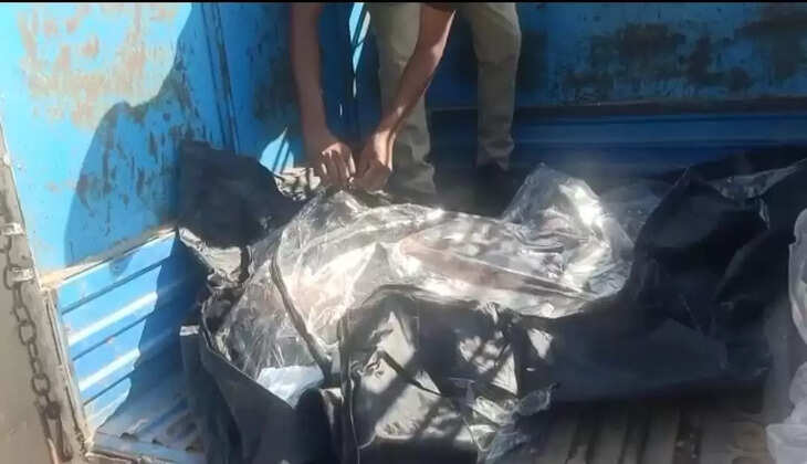 Chandauli News: घर से चाय पी कर निकला&nbsp;बाहर, अधजला अवस्था मे मिला शव, मचा&nbsp;हड़कंप