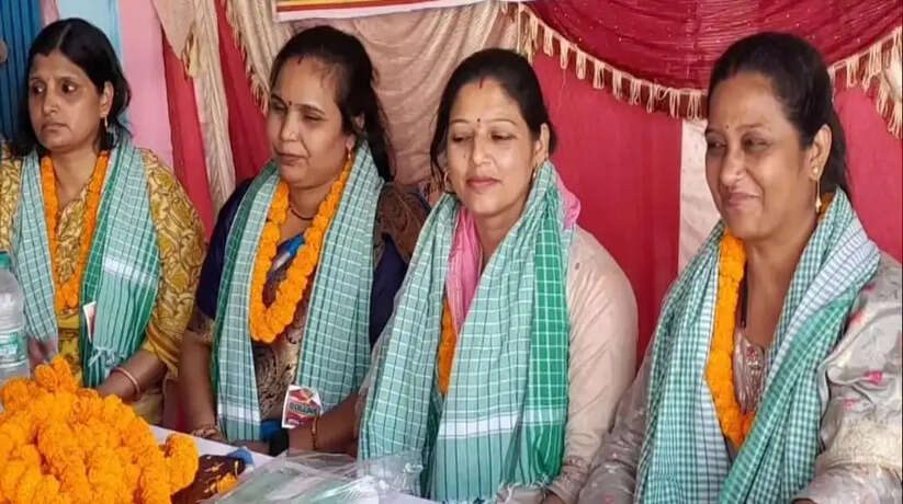 Madhubani News: राजद महिला प्रकोष्ठ के जिलाध्यक्ष ने बेनीपट्टी प्रखंड अध्यक्ष पद पर ललिता कुमारी को किया मनोनीत