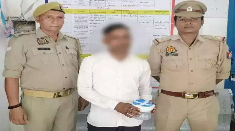 Varanasi news: जेल में कैदी से मुलाकात करने पहुंचा युवक, गांजा पहुंचाने की कोशिश में गिरफ्तार