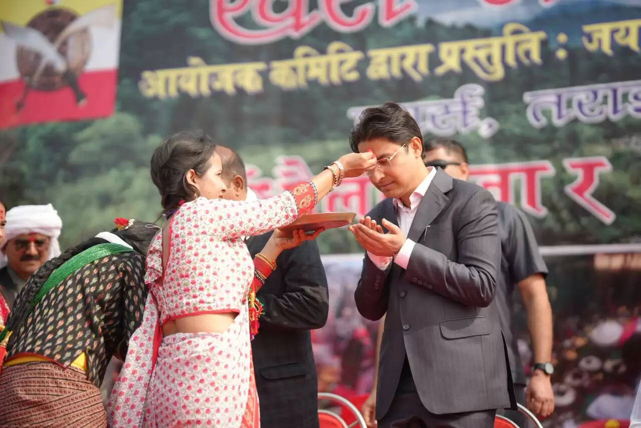 सांसद राजू बिष्ट उँधौली पूजा एवं सांस्कृतिक कार्यक्रम में हुए शामिल