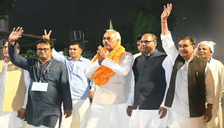 वाराणसी में शिक्षक एमएलसी सीट पर सपा का दबदबा बरकरार, लाल बिहारी यादव दूसरी बार विजयी