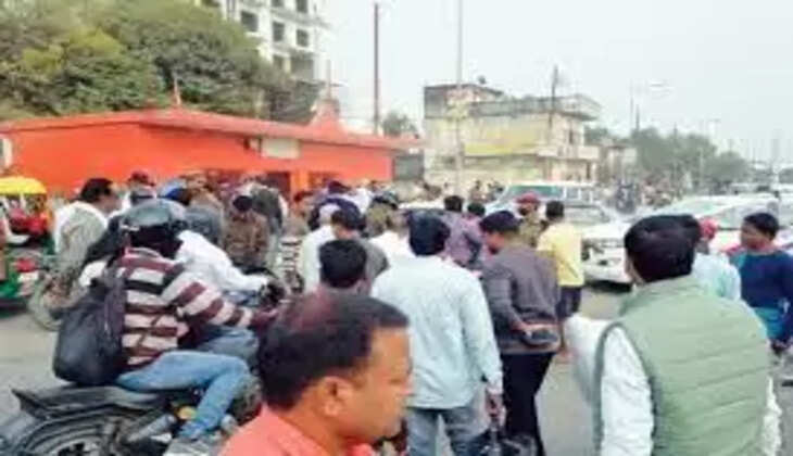 इदिलपुर नारे पर गांव निवासी भगवानदास पटेल की रविवार को शादी है। शुक्रवार रात में वह एक मित्र के यहां जन्मदिन समारोह में शामिल होने के लिए निकला और फिर वापस नहीं लौटा। रात भर कहीं जानकारी न मिलने पर परिजनों ने शनिवार सुबह आठ बजे पुलिस को तहरीर दी। यु
