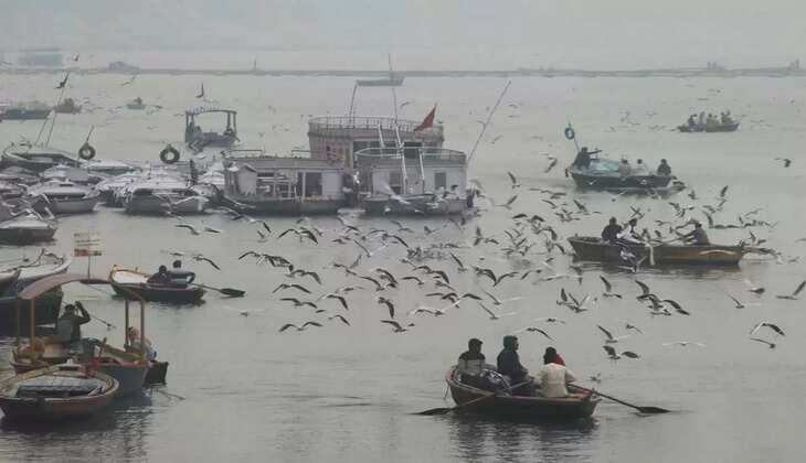 Weather Update Varanasi: वाराणसी में अब कंपाने लगी ठंड, 10 डिग्री सेल्सियस पहुंचा पारा