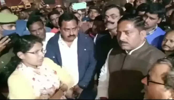 Chandauli news:चन्दौली में दवा व्यापारी की गोली मार कर हत्या, विधायक ने कहा 24 घंटे में हो हत्यारों की गिरफ्तारी