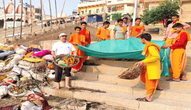 Varanasi News:&nbsp;गंगा स्वच्छता अभियान जारी,&nbsp;दीपावली पर घर की गंदगी गंगा में न बहाएं