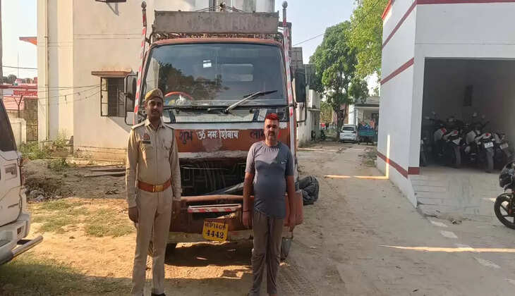 Chanduli Crime: चन्दौली&nbsp;पुलिस को&nbsp;मिली सफलता,गोतस्कर चढा पुलिस के हत्थे